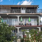 Apartamento Apartman More Pakoštane